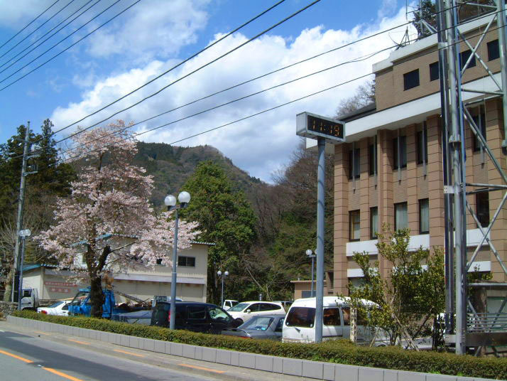 檜原村役場の写真