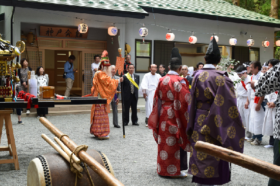 神戸神輿・囃子の様子1